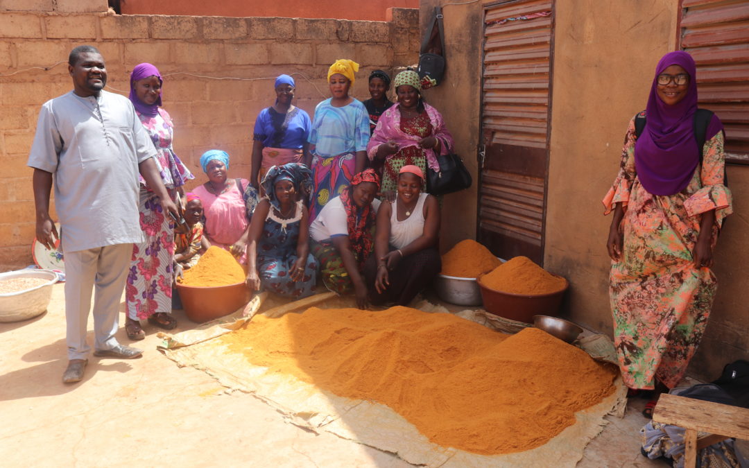 Des arachides à des bénéfices : Accroître l’accès des femmes du Burkina Faso au financement